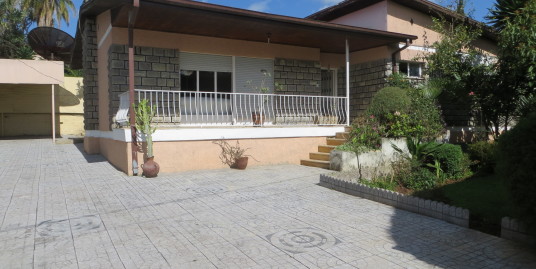 3 bed room villa for rent in Addis Ababa, Bole EU road