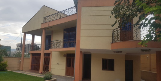 5 Bedroom House for Rent in Bole