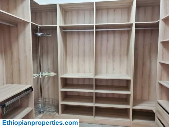 79BF2C15-F8E0-443C-9229-4193A1F56E9F