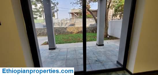 DB4B20F8-3E16-47AC-ADF5-8B67201BADEF