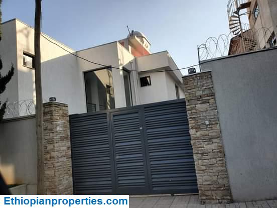 E609A208-55BA-4707-9BFC-A1217ADBE884