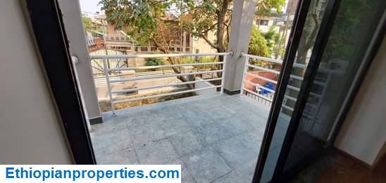 F8CCA824-6AEA-4213-8559-234842947A05