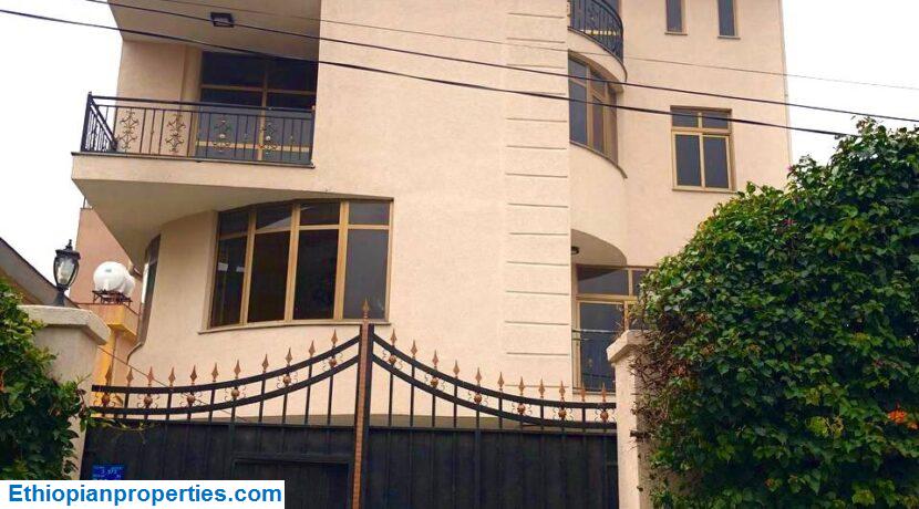 A4BF4E4C-B788-470D-A07B-2507764647CD