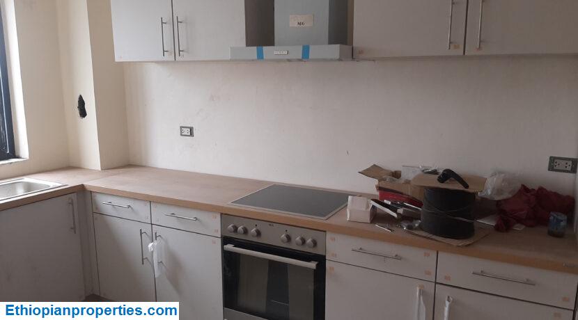 72AE7237-41DD-40B3-8035-93F6D910E0A9