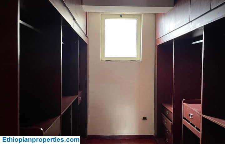 BE6D77FA-31DC-49ED-A9A5-A134C1B81AB3