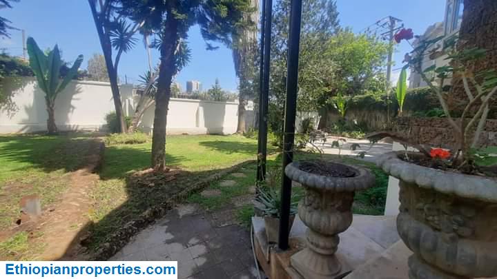 15BB9D03-E6DD-4F9F-B44C-C2862F56430A